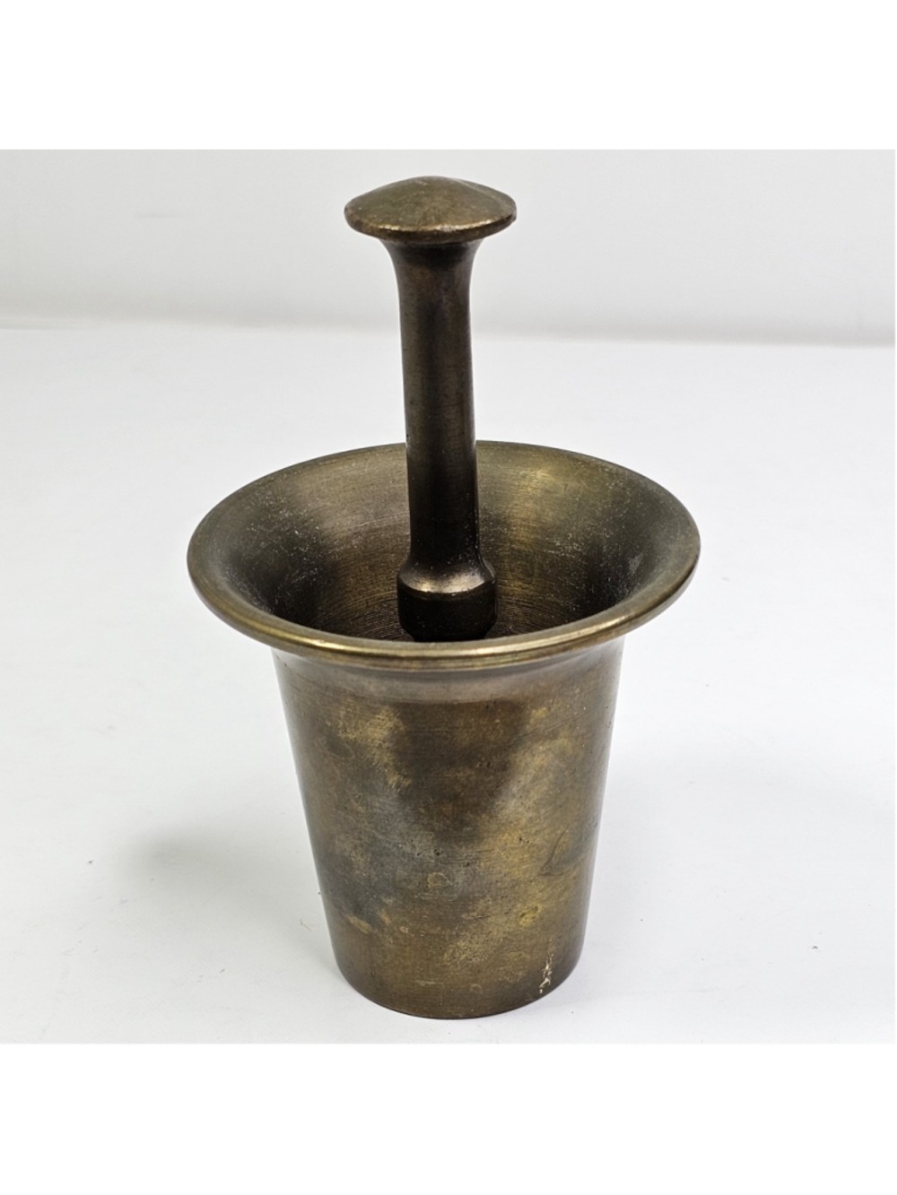 Antique Brass Pestal Mortar Apothecary Brass Decor - Picture 15 of 15